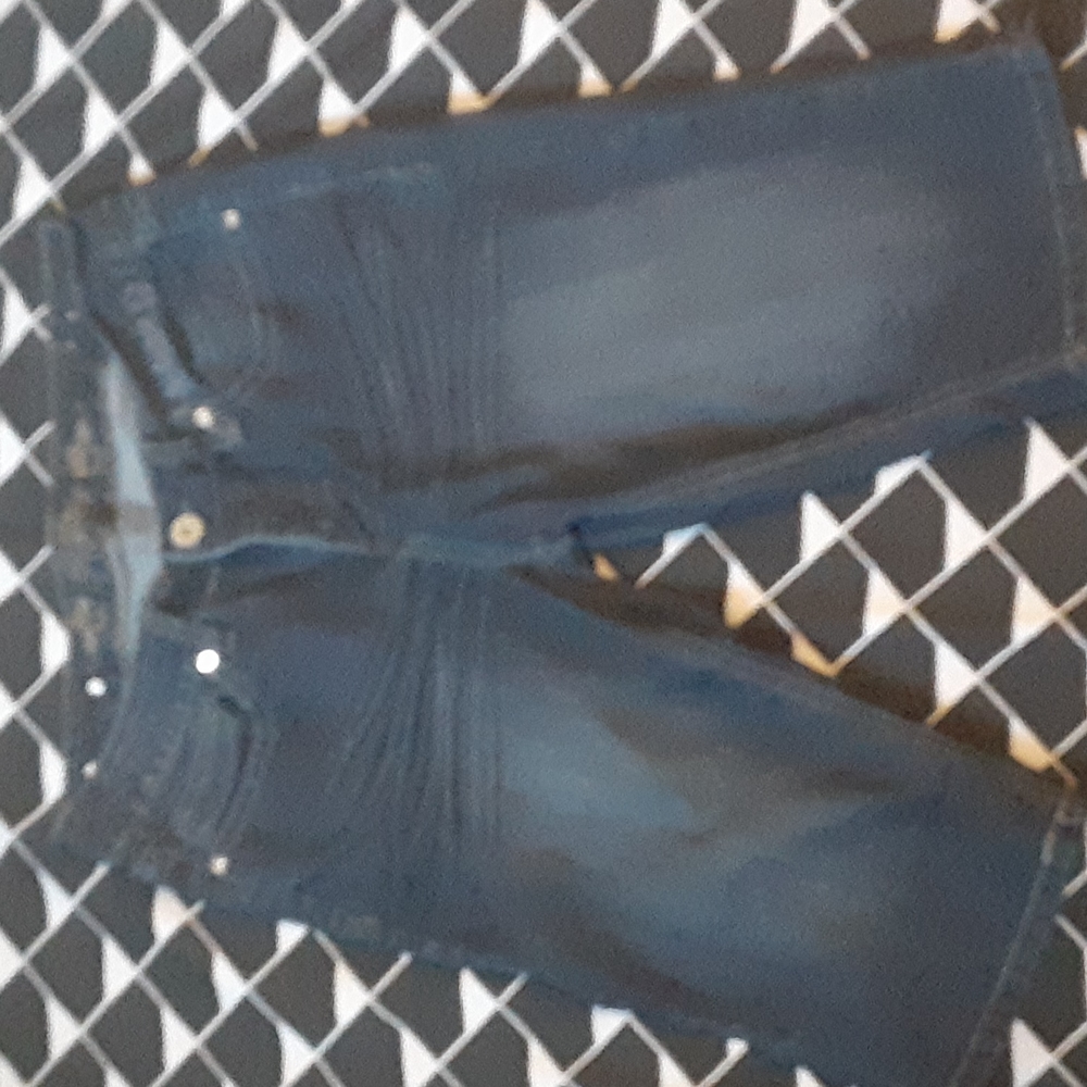 ROYALTY BY YMI STRETCH CAPRIS JEANS,  SIZE 10